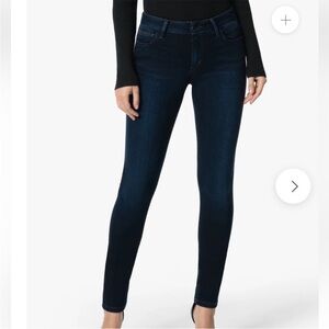 Joe’s Curvy Skinny Ankle Jeans